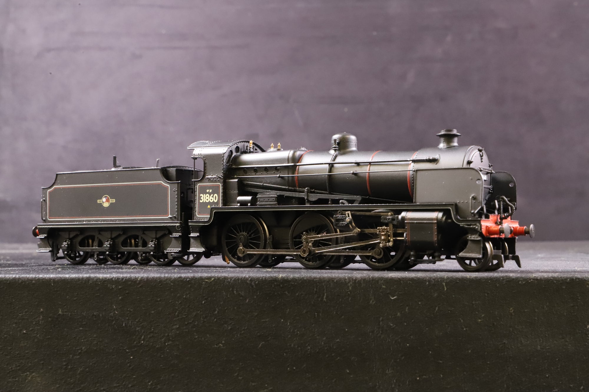 Bachmann OO 32-151 N Class '31860' BR Lined Black E/Emblem