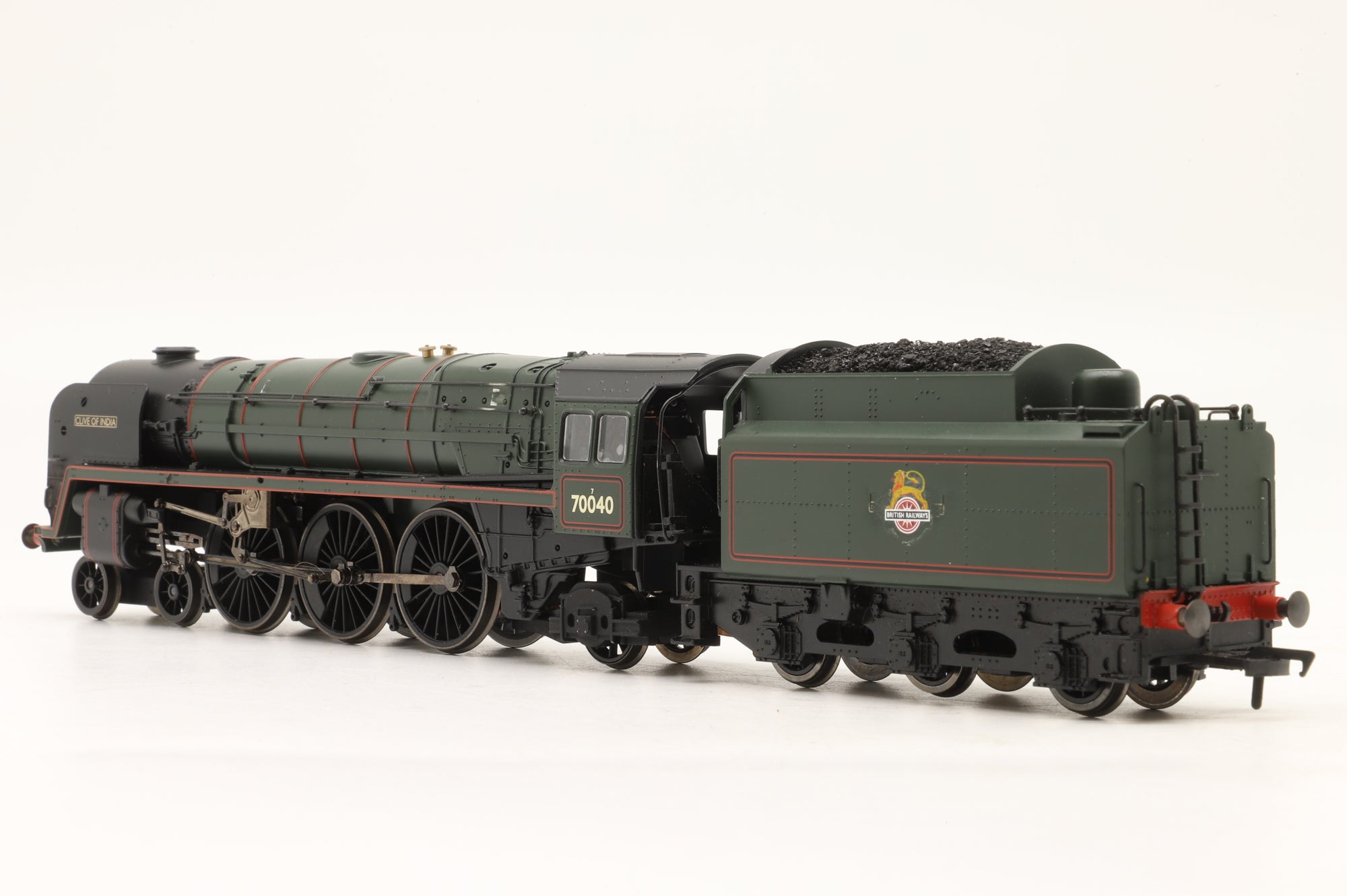 Hornby OO R2180 Britannia Class '70040' 'Clive Of India' BR Lined Green L/C