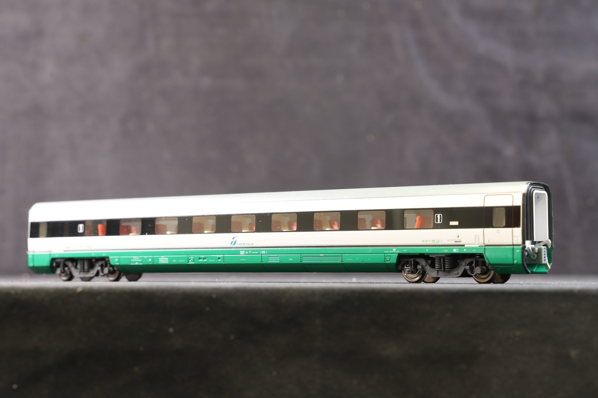 ACME HO 70002 ETR500 Trenitalia Coaches