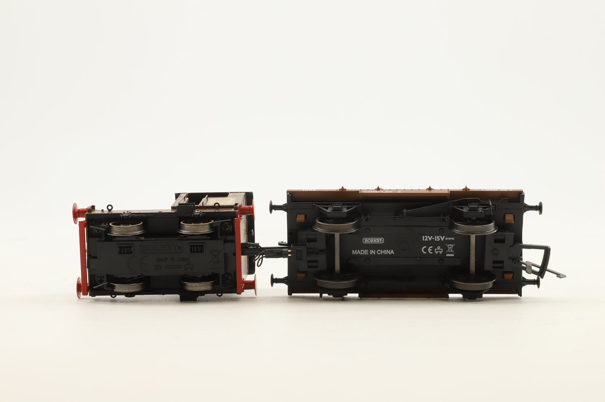 Hornby OO R3707 Ruston & Hornsby 48DS & Flatbed Wagon Longmore Distillery