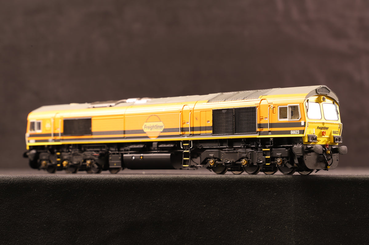 Hattons OO H4-66-036 Class 66 &#39;66623&#39; Freightliner / G&amp;W Orange, DCC