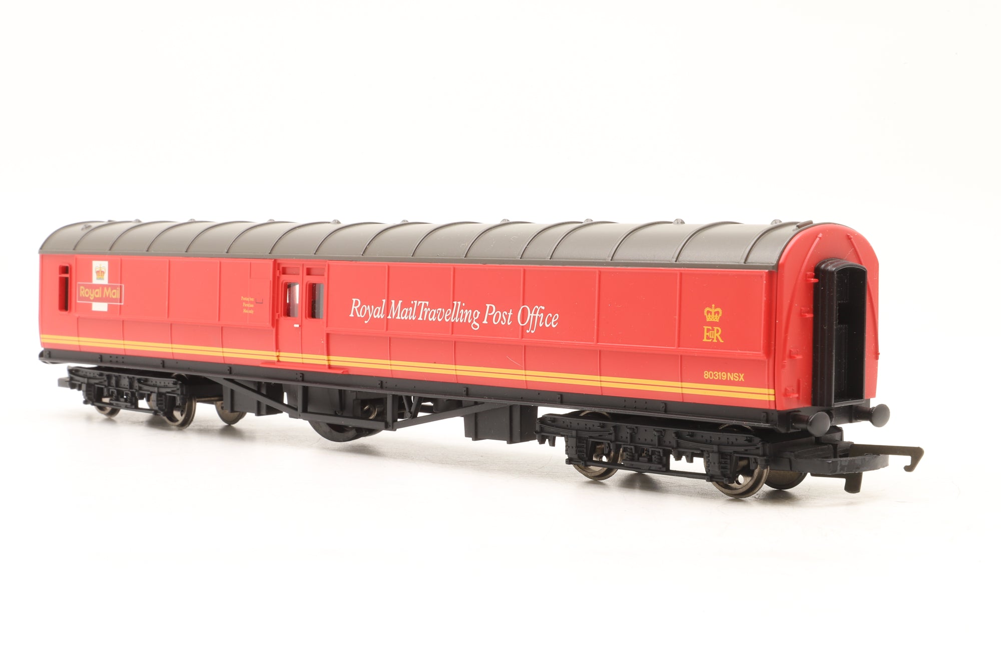 Hornby OO Loco & Coaches from R1049 Class 47 Virgin Trains '47844' with 2 Mk2 Passenger Coaches & Royal Mail TPO '80319NSX'