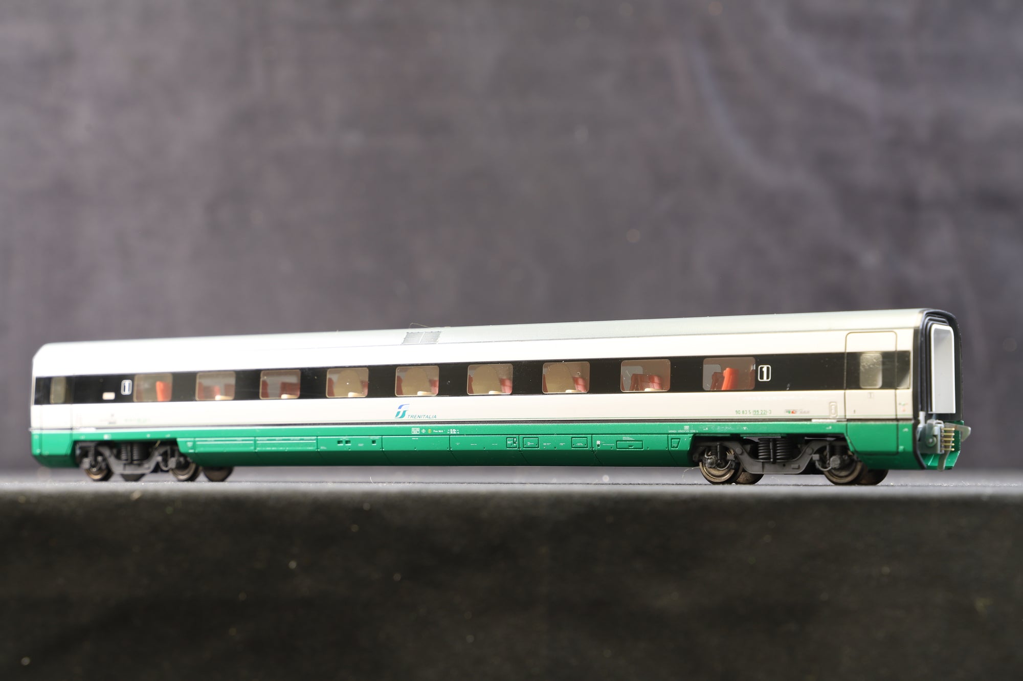 ACME HO 70002 ETR500 Trenitalia Coaches