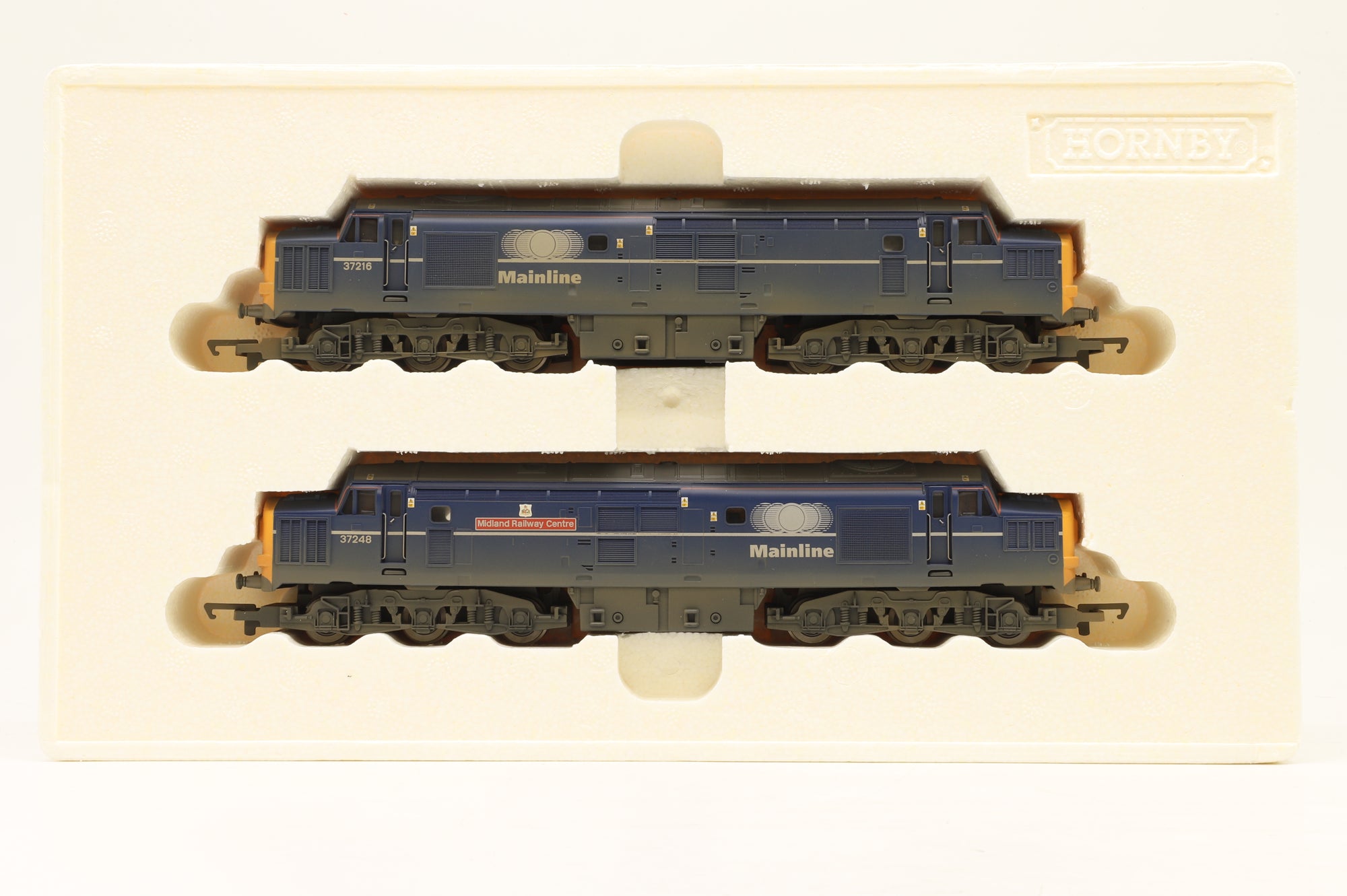 Hornby OO R2412 Twin Pack of Class 37s 37216/37248 'Midland Railway Centre' in Mainline Blue – Weathered