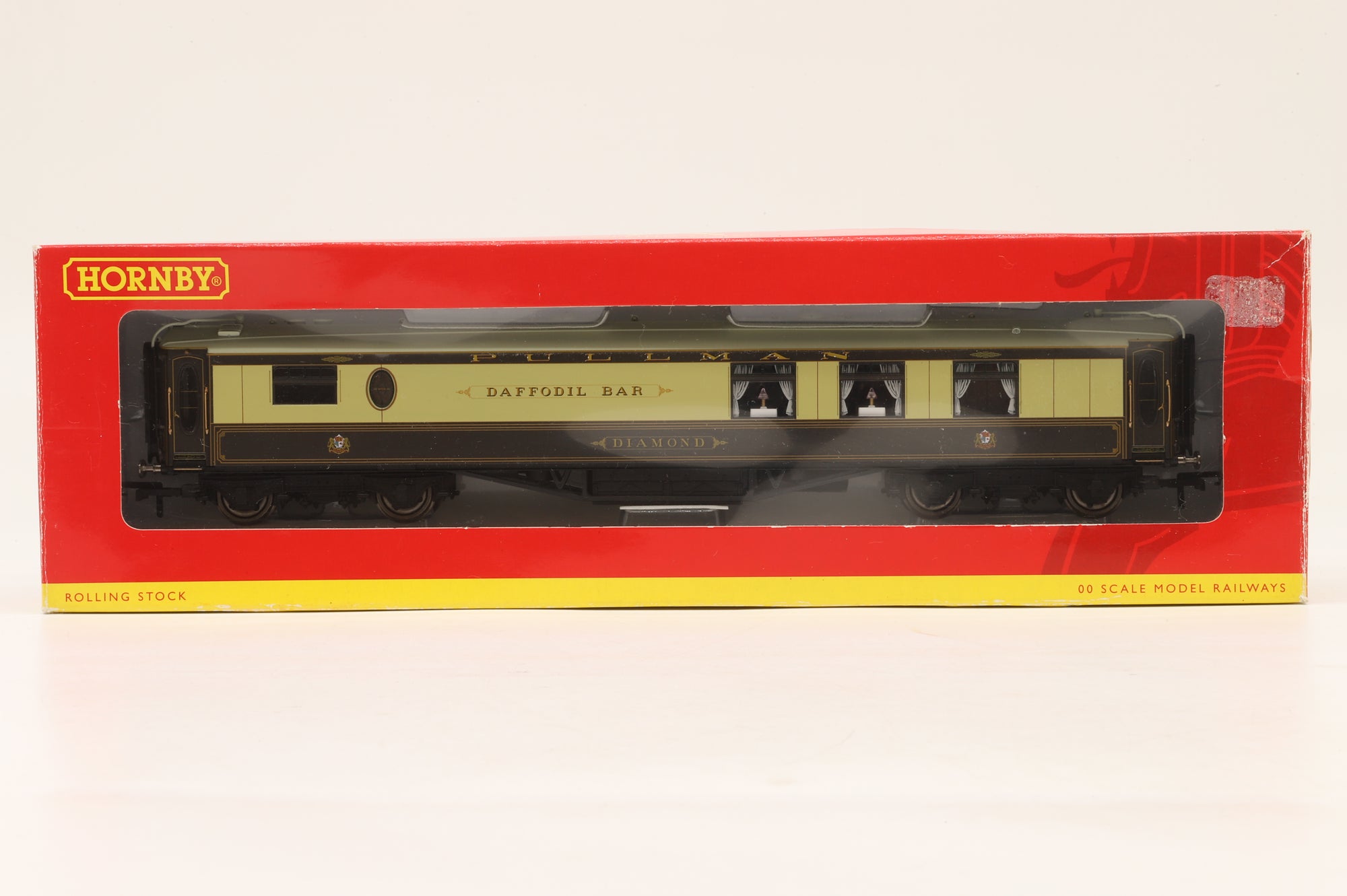 Hornby OO R4387 Pullman Bar Car 'Diamond' Daffodil Bar