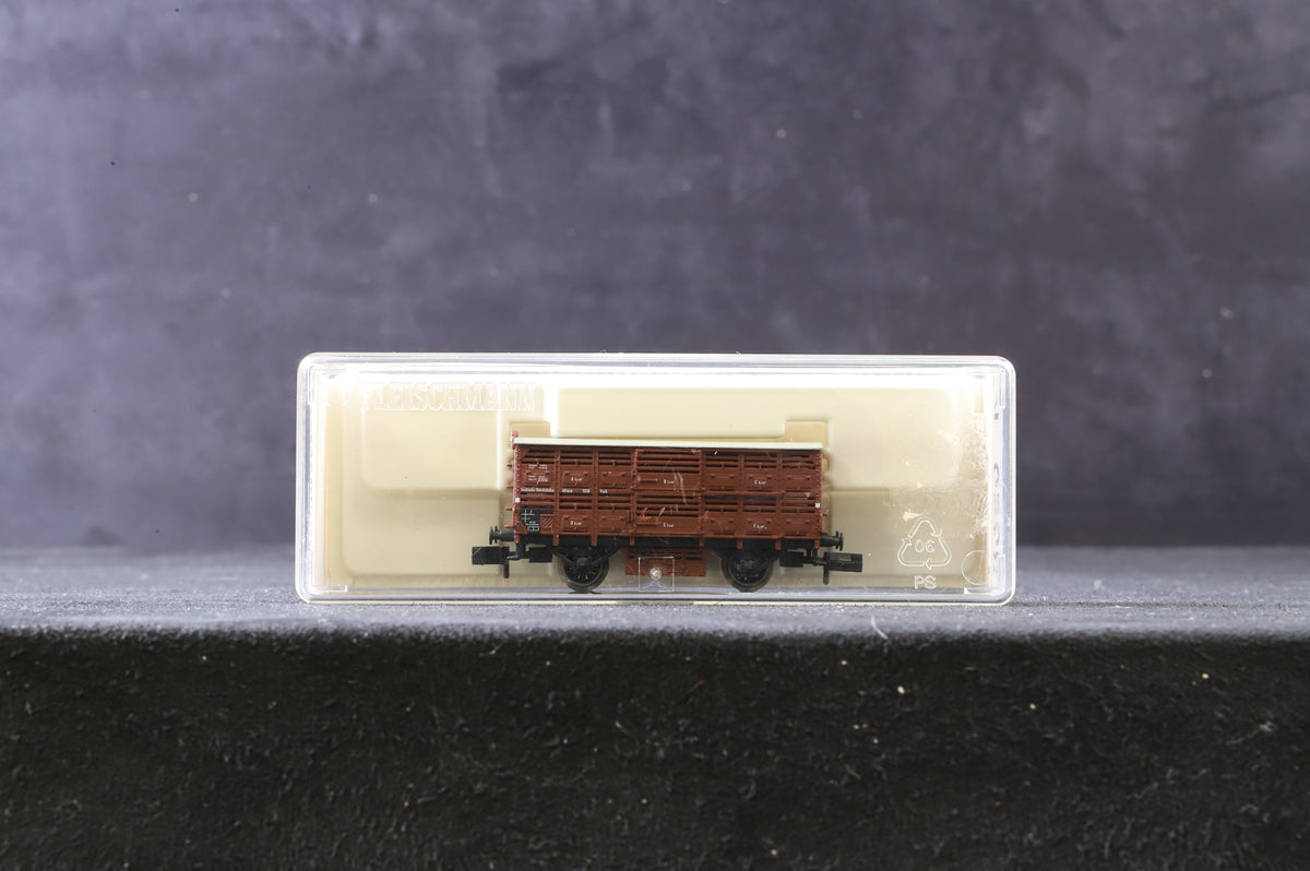 Fleischmann N Rake Of 7 DRG Cattle Wagons Inc. 8352x5 &amp; 8361x2