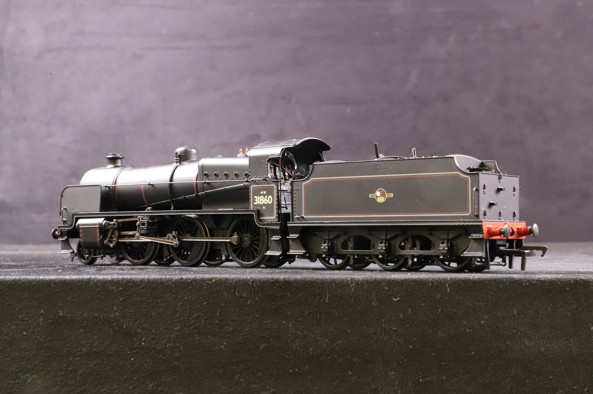 Bachmann OO 32-151 N Class '31860' BR Lined Black E/Emblem