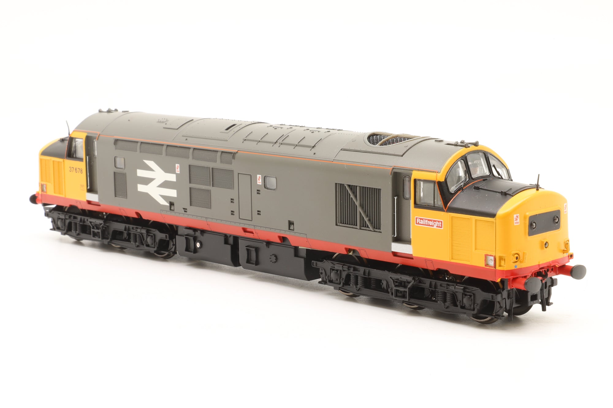 Bachmann OO 32-379 Class 37/5 Diesel '37678' Red Stripe DCC Sound