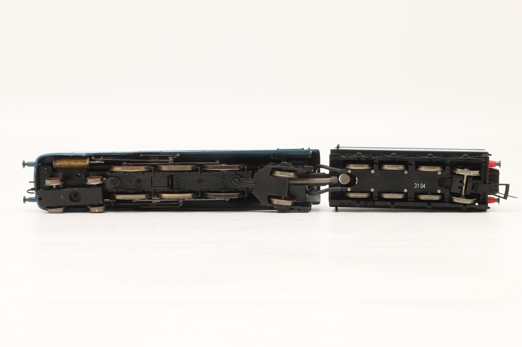 Hornby OO R1041 Live Steam 'Mallard' Train Pack