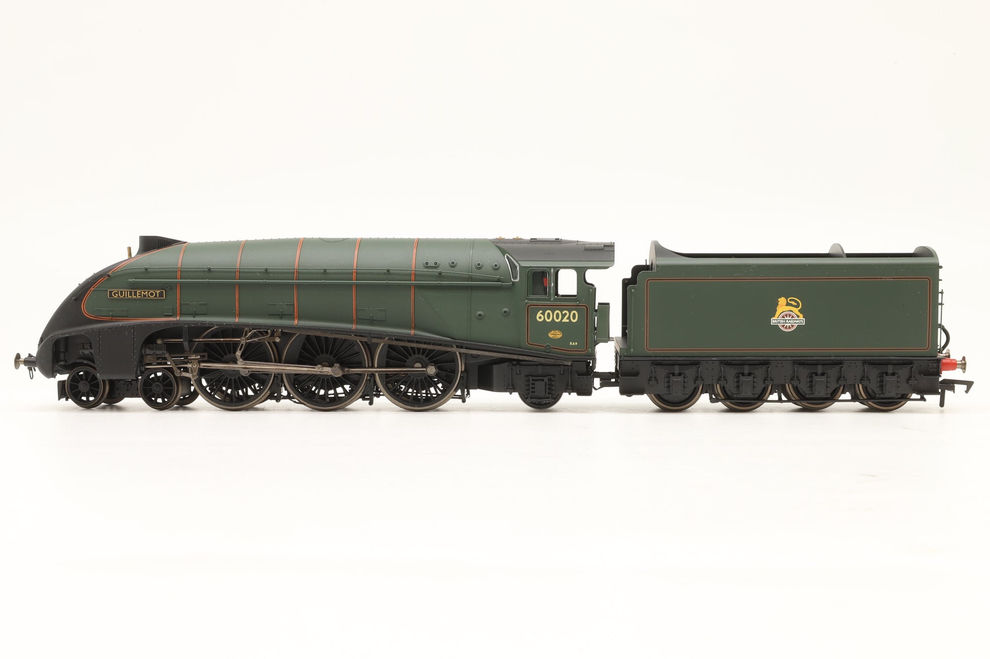 Hornby OO R2494 BR Class A4 'Guillemot'