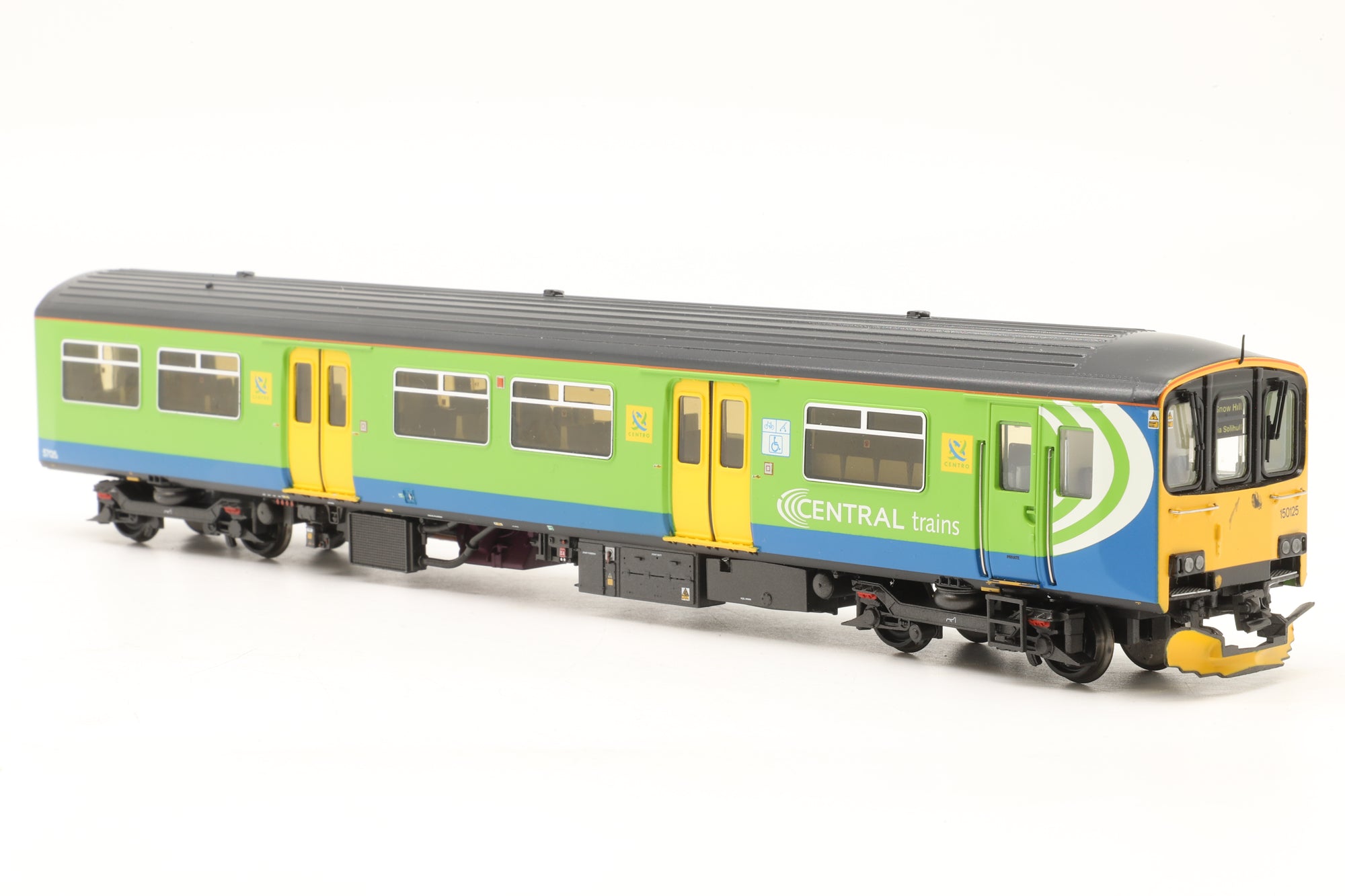 Bachmann OO 32-926 Class 150/1 2-Car DMU in Centro Livery