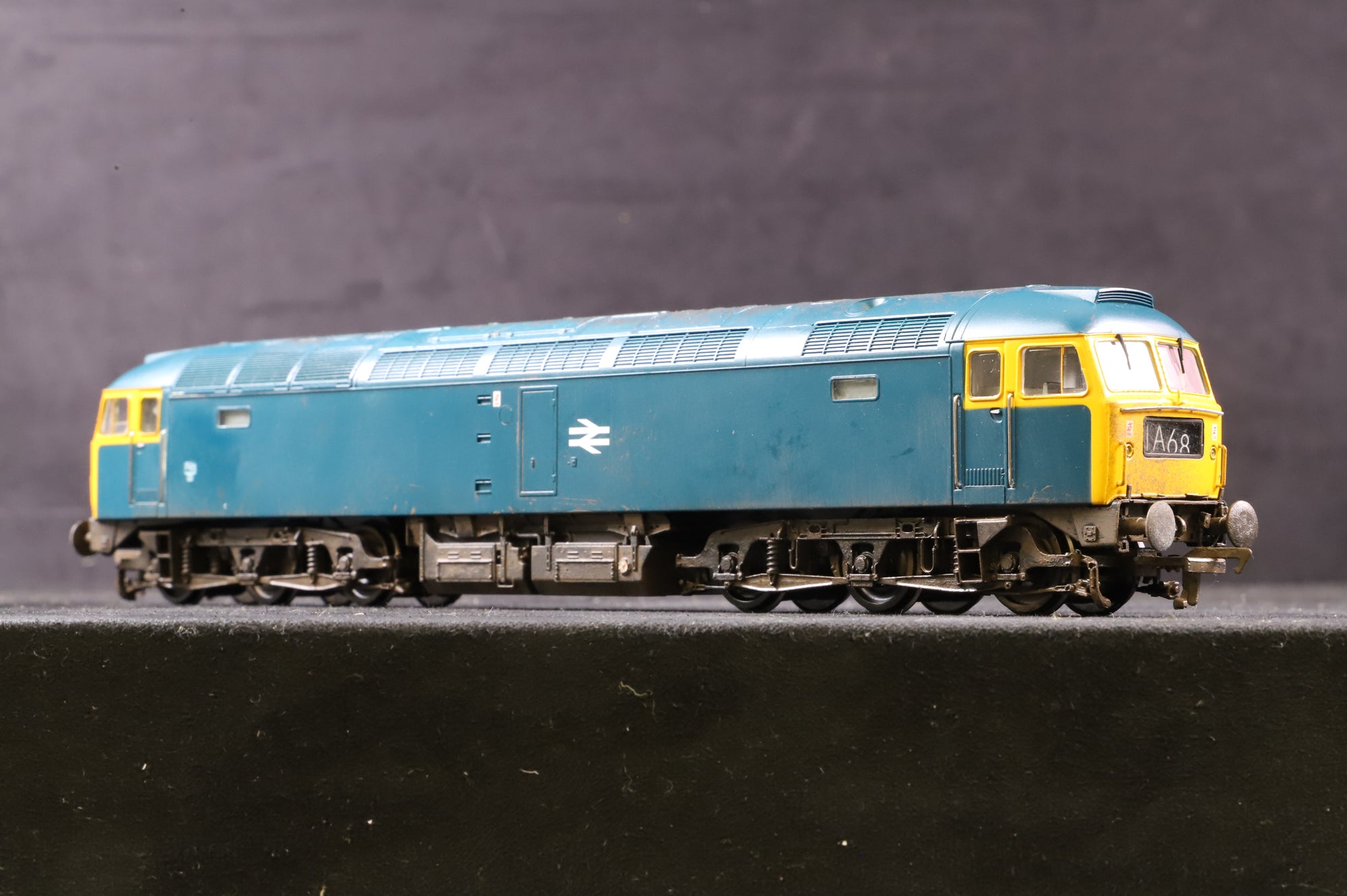 Bachmann OO Class 47 Unnumbered in BR Blue - Weathered