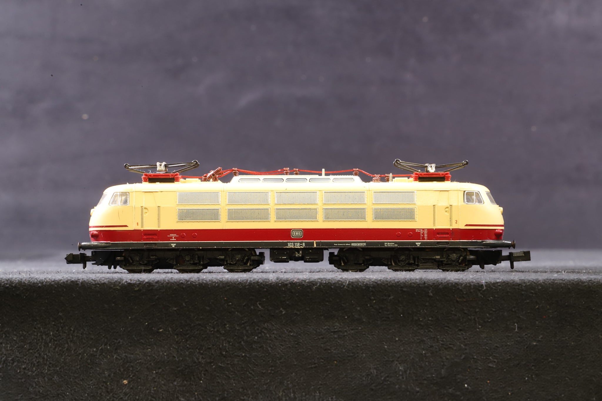 Fleischmann N 7375 DB 103 Electric Loco 103 116-0 - Clark
