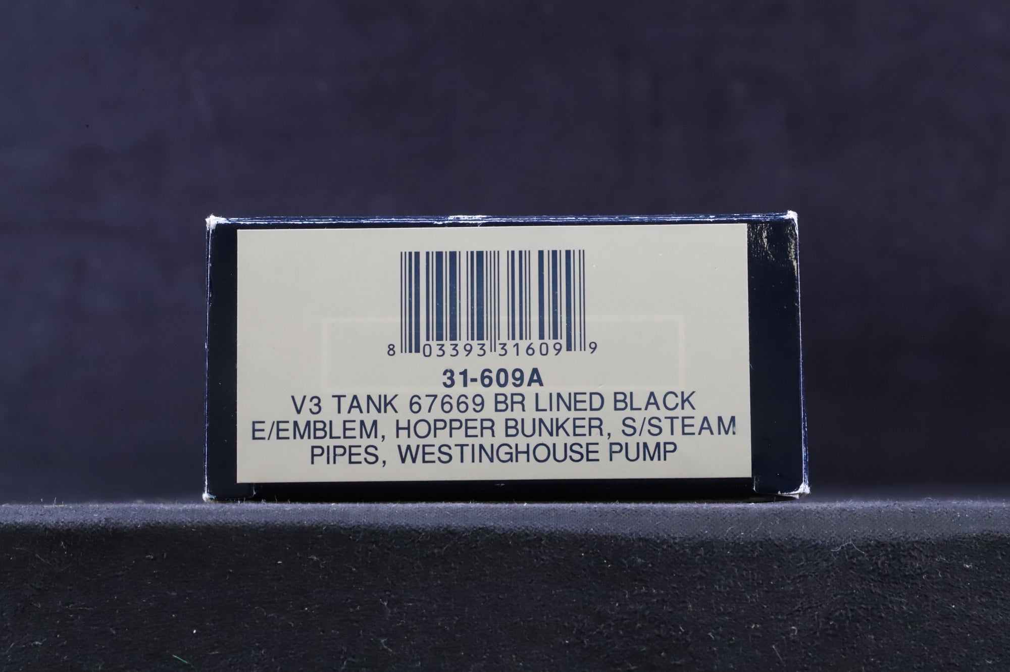 Bachmann OO 31-609A V3 Tank 67669 in Lined BR Black w/ Early Crests