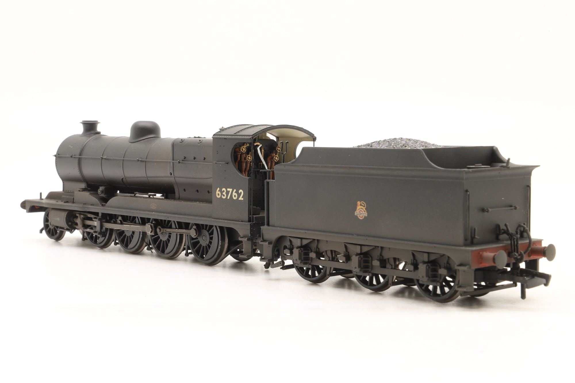 Bachmann OO 31-004A Robinson Class O4 63762 in BR Black E/C – Weathered