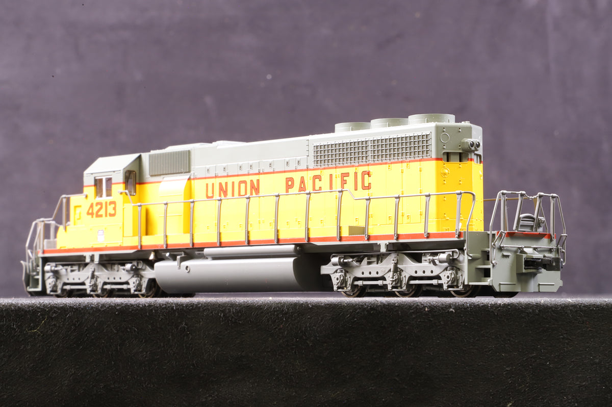 Kato HO 37-2807 EMD SD40-2 4213 in Union Pacific Livery