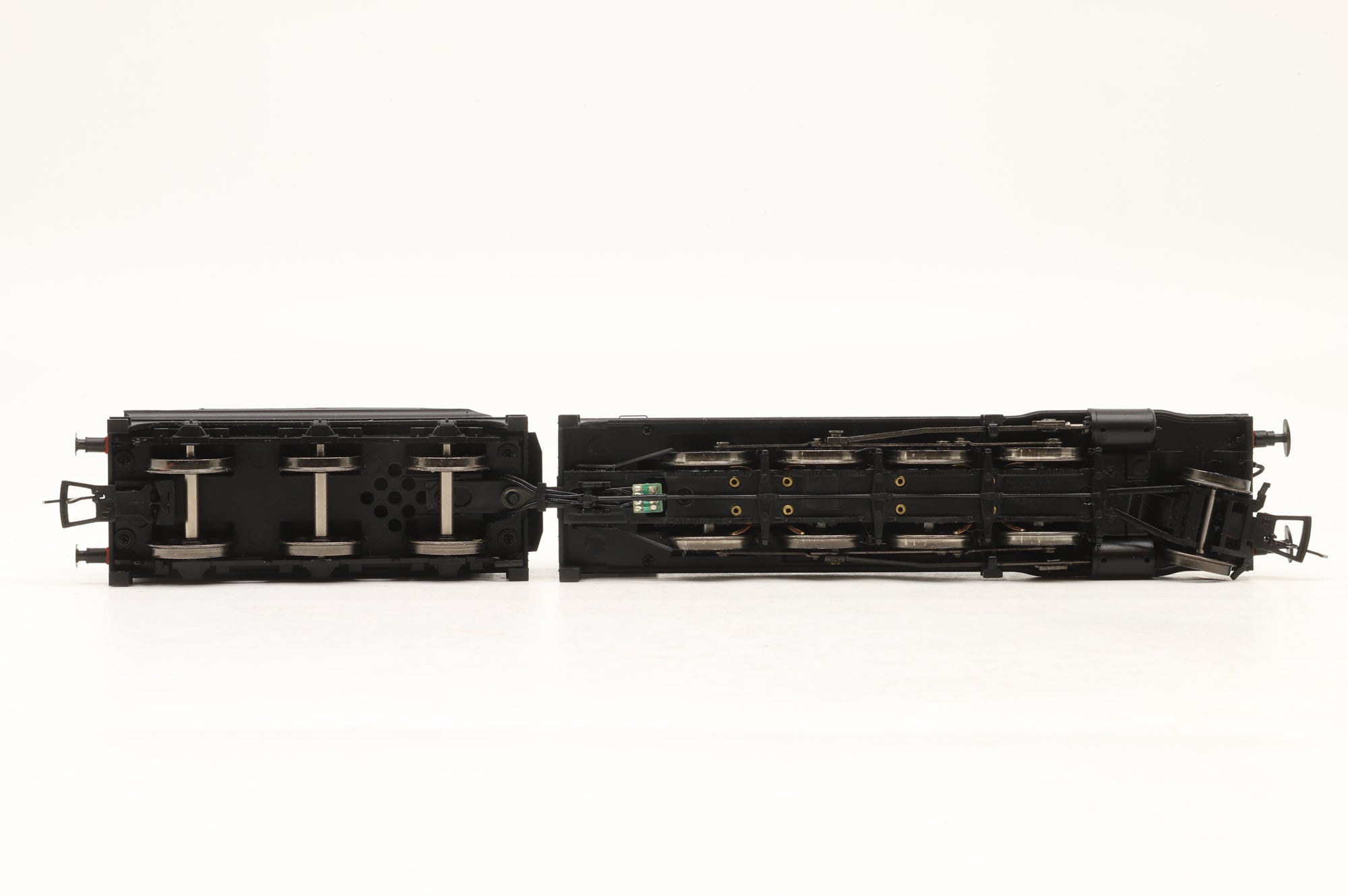 Bachmann OO 31-003 Robinson 04 9462 LMS Black, Re-Livery & Number