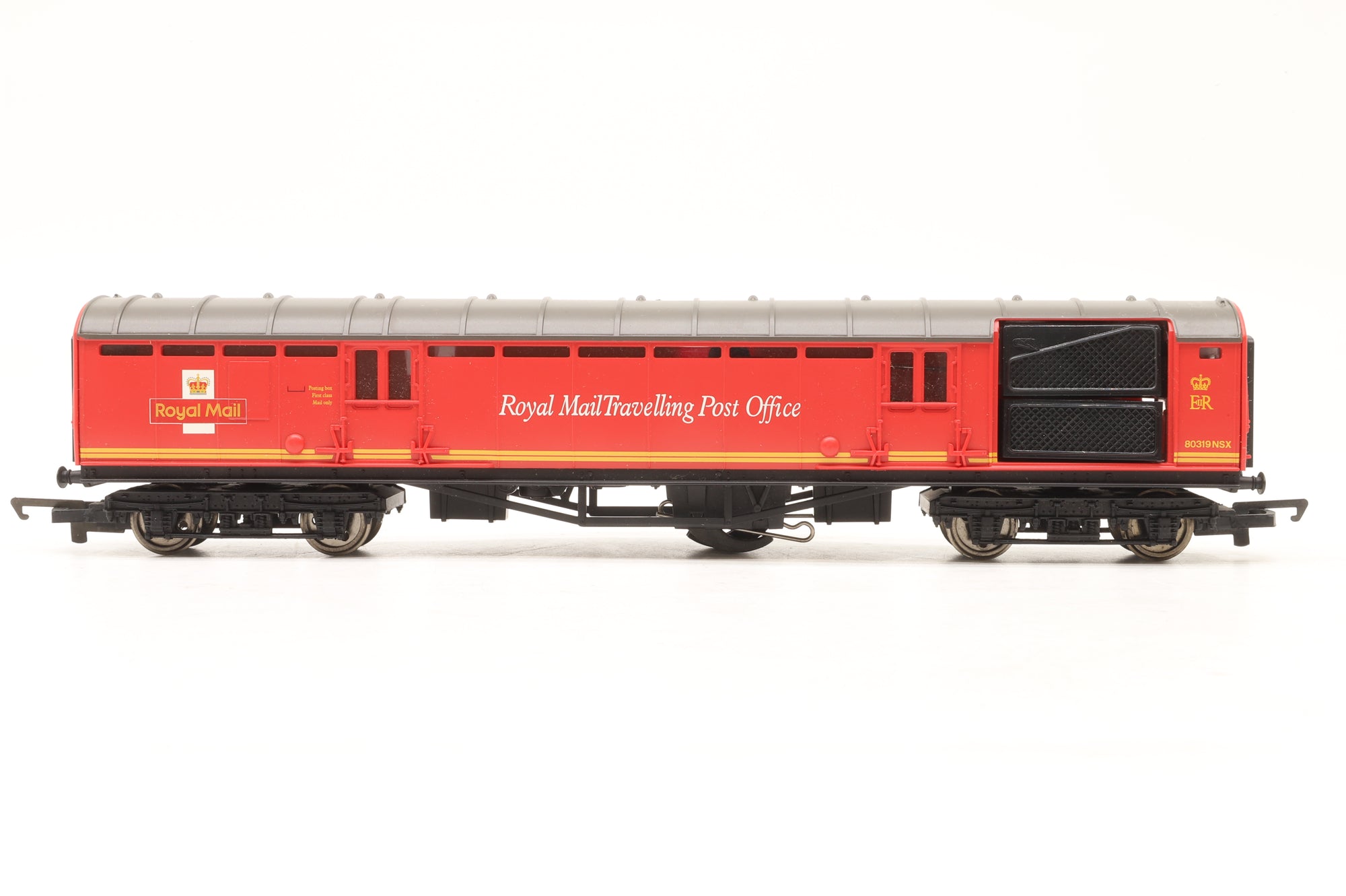 Hornby OO Loco & Coaches from R1049 Class 47 Virgin Trains '47844' with 2 Mk2 Passenger Coaches & Royal Mail TPO '80319NSX'