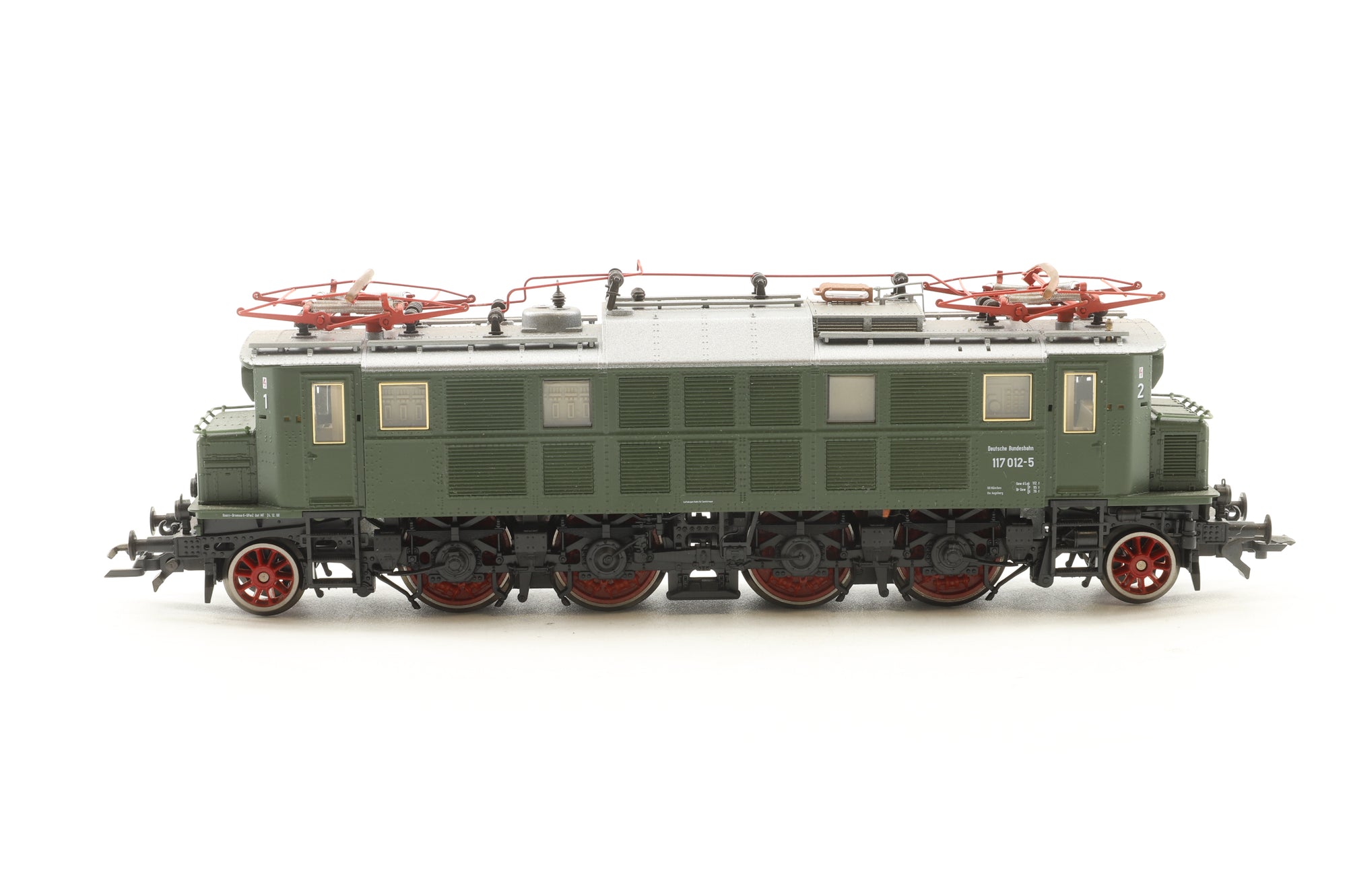 Roco HO BR117 Electric Locomotive 117012-5 in DB Green