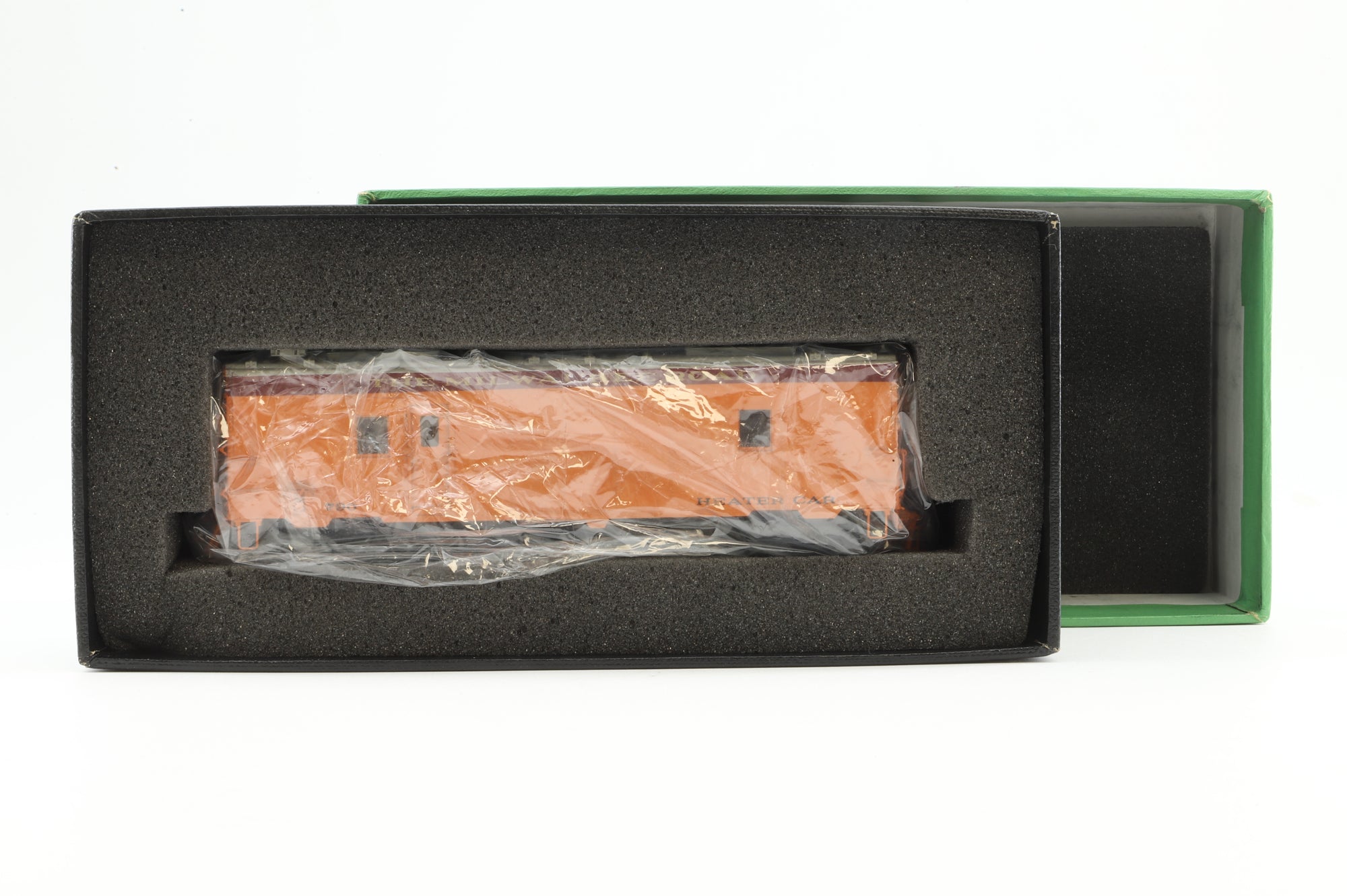 Overland Models HO Brass OMI-3326 Heater Car MILW  Pro-paint '709'