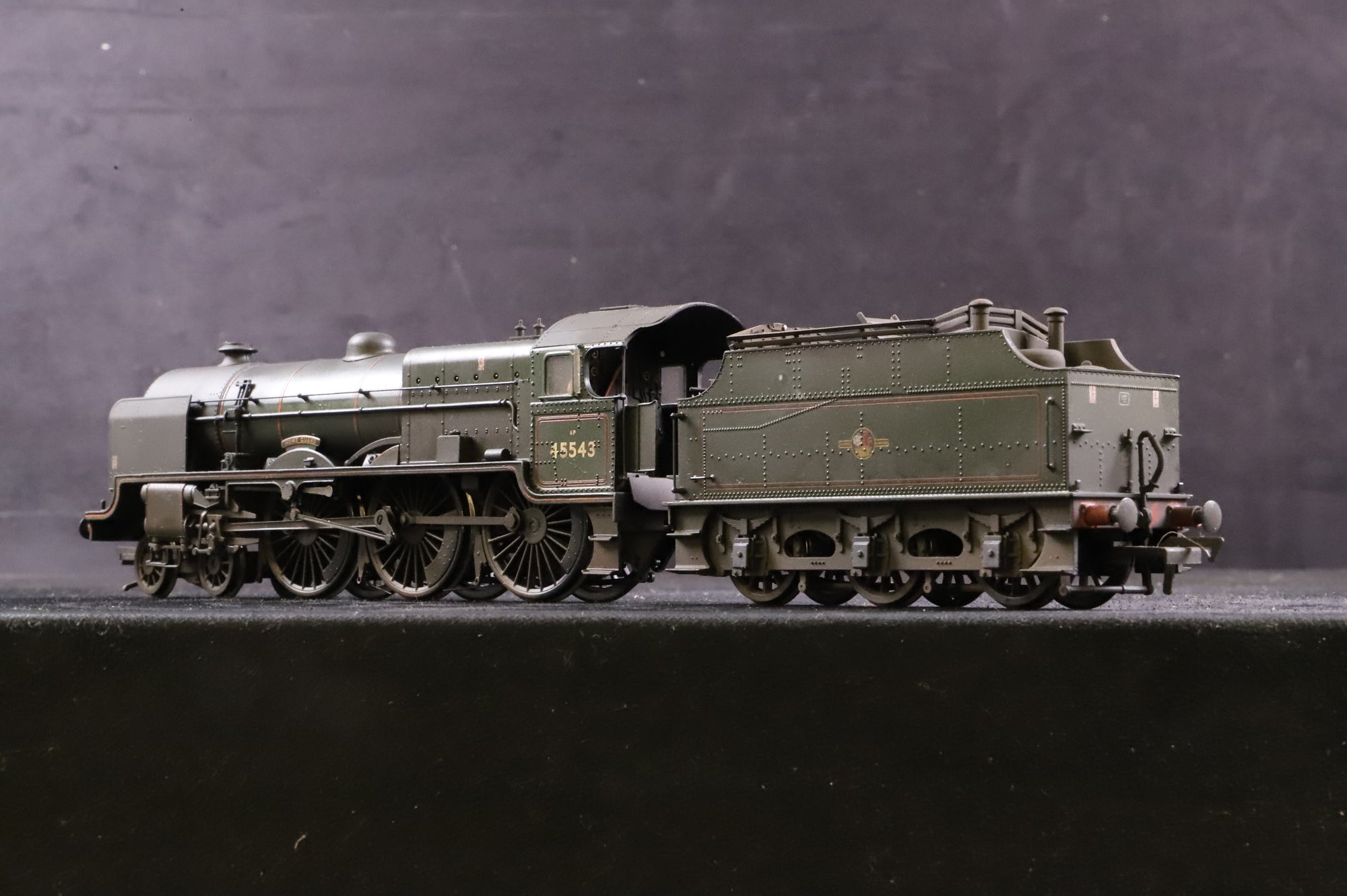 Bachmann OO 31-211 Patriot Class '45543' 'Home Guard' BR Green L/C Weathered