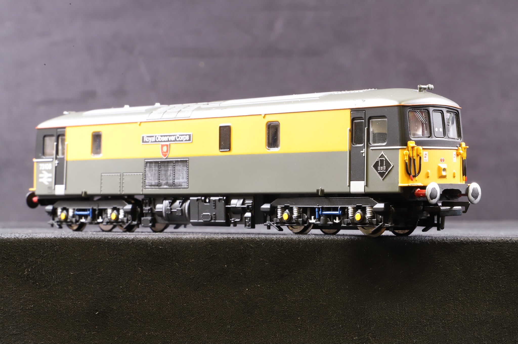 Hornby H0 - o.a. 733/734/735 - Utaskocsi - 7 expressz Hornby H0 - o.a. 733/734/735 - Utaskocsi - 7 expressz