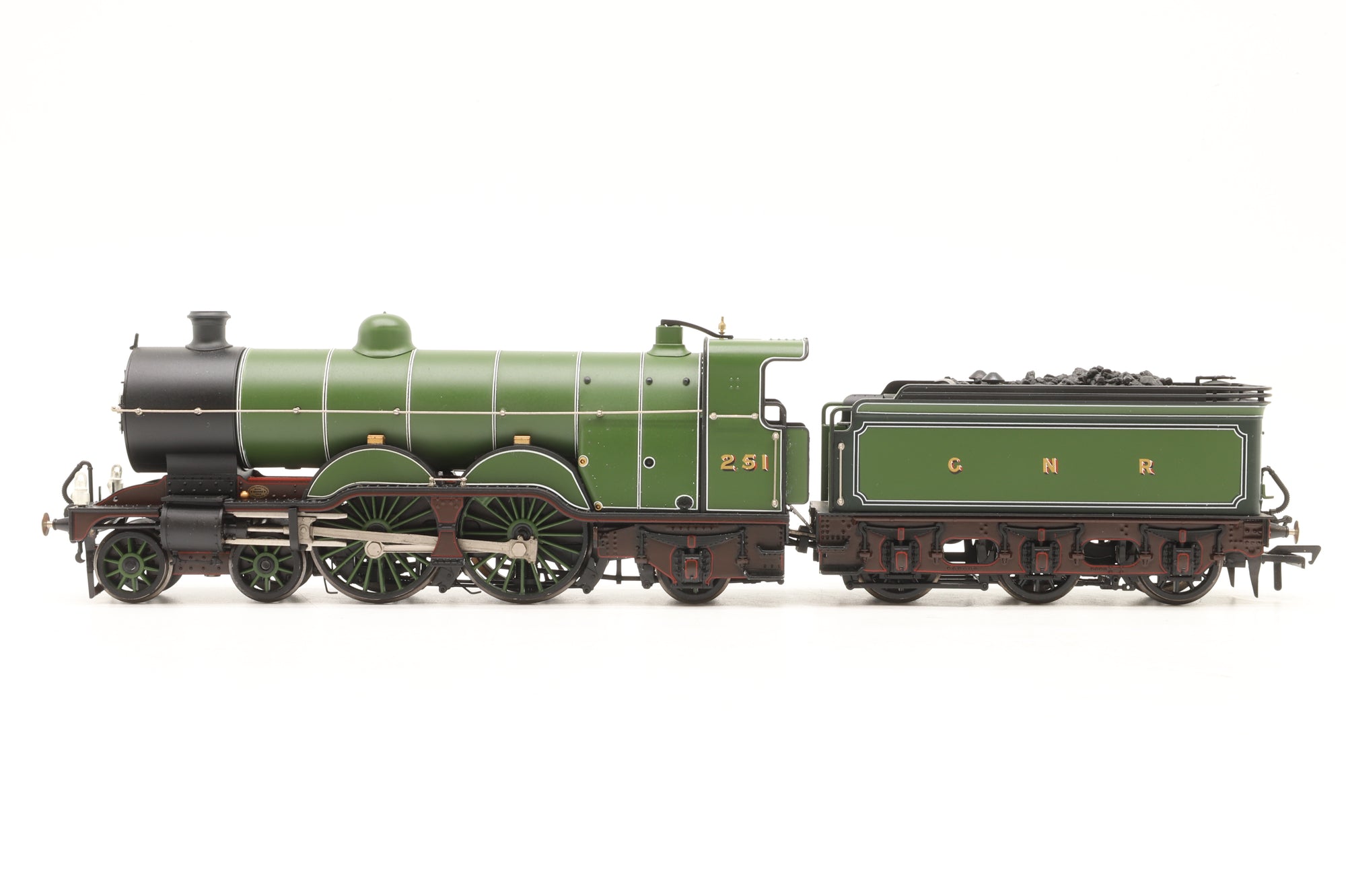 Bachmann OO 31-760NRM GNR Atlantic Class C12 '251' GNR Lined Green Excl. NRM