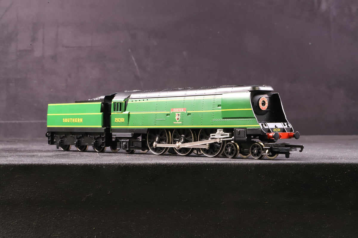 Hornby OO R320 West Country Class 21C101 &#39;Exeter&#39; in SR Green w/ Sunshine Lettering