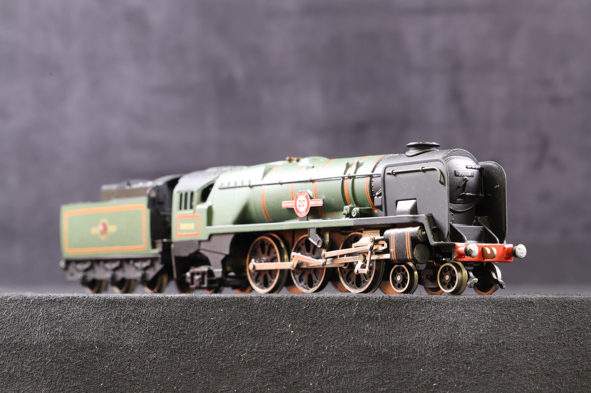 Wrenn OO W2238 Rebuilt Merchant Navy &#39;Clan Line&#39; &#39;35028&#39; BR Lined Green L/C