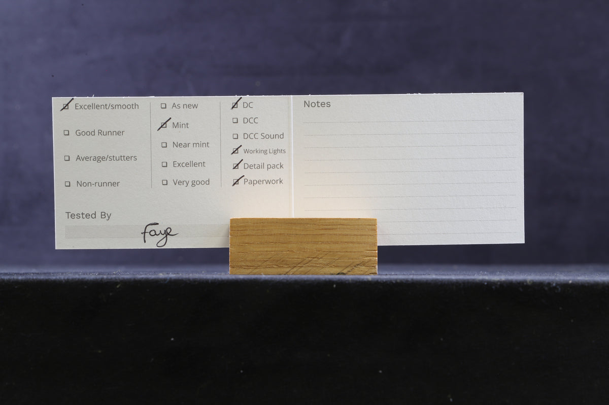 Bachmann OO 32-683RJSF Class 45 45022 &#39;Lytham St. Annes&#39; in BR Blue