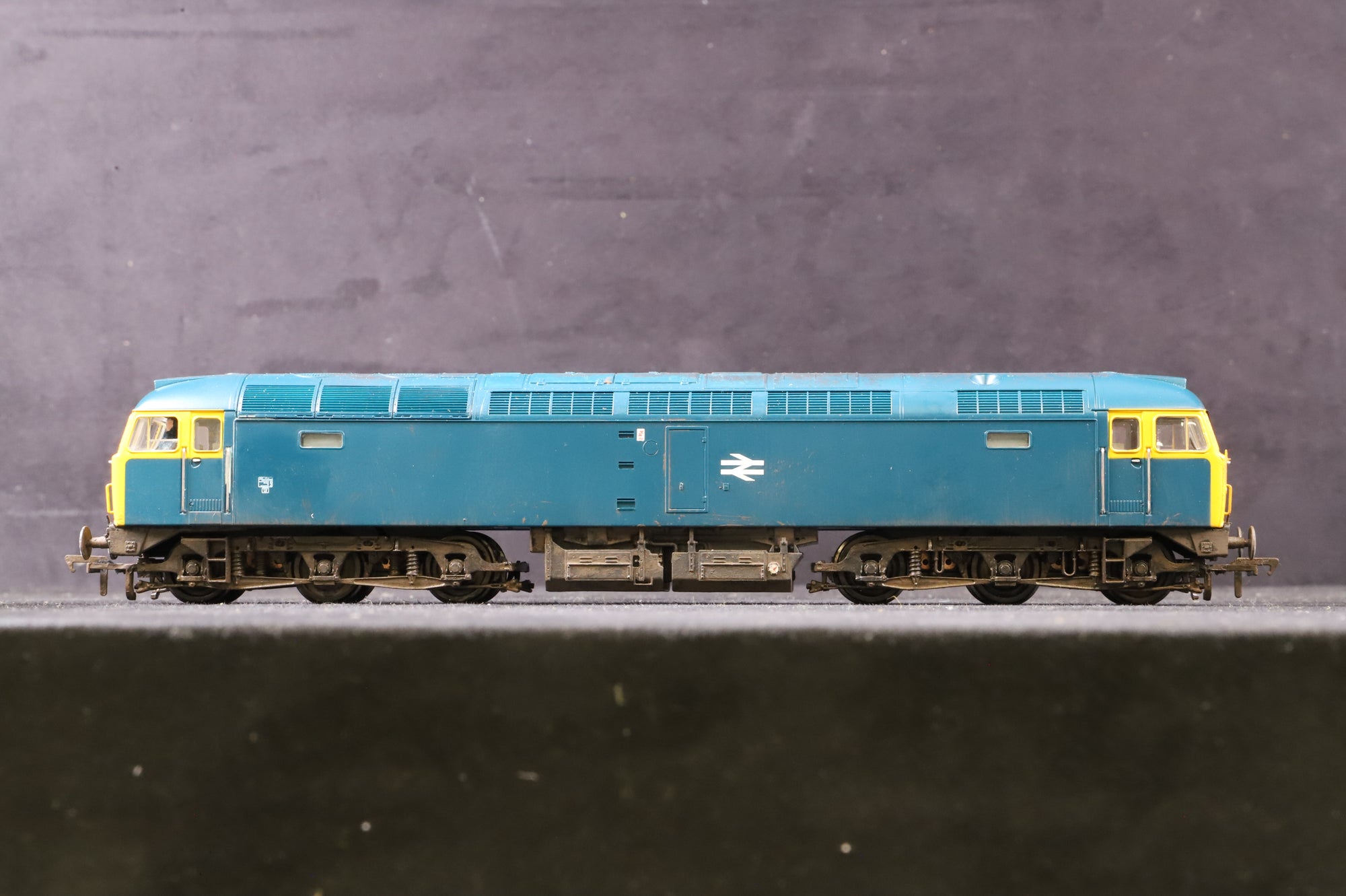 Bachmann OO Class 47 Unnumbered in BR Blue - Weathered