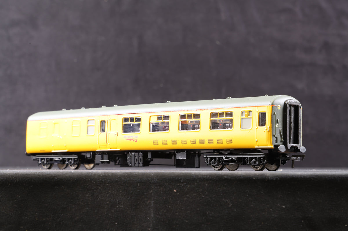 Bachmann OO Mk2A Network Rail Barrier Vehicle &#39;DB977337&#39; Repainted