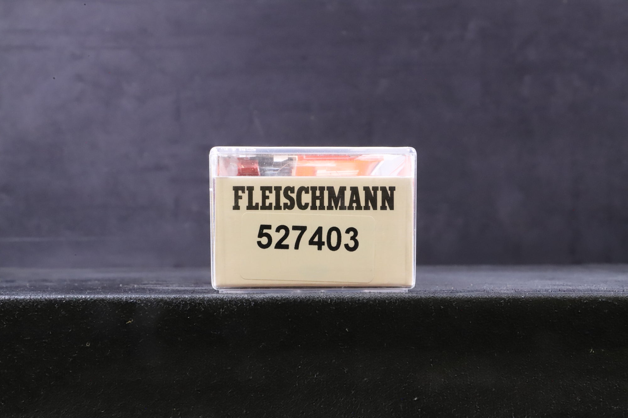Fleischmann HO 527403 Flat Wagon w/Tatschl HGV