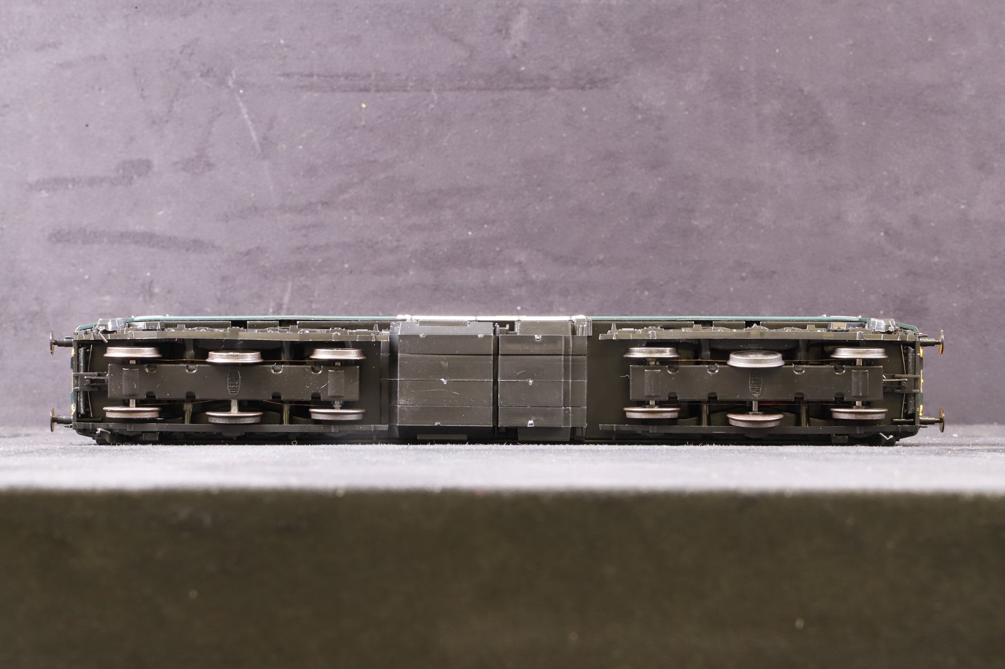 Heljan OO 5704 Class 57 57604 'Pendennis Castle' in First Great Western Livery