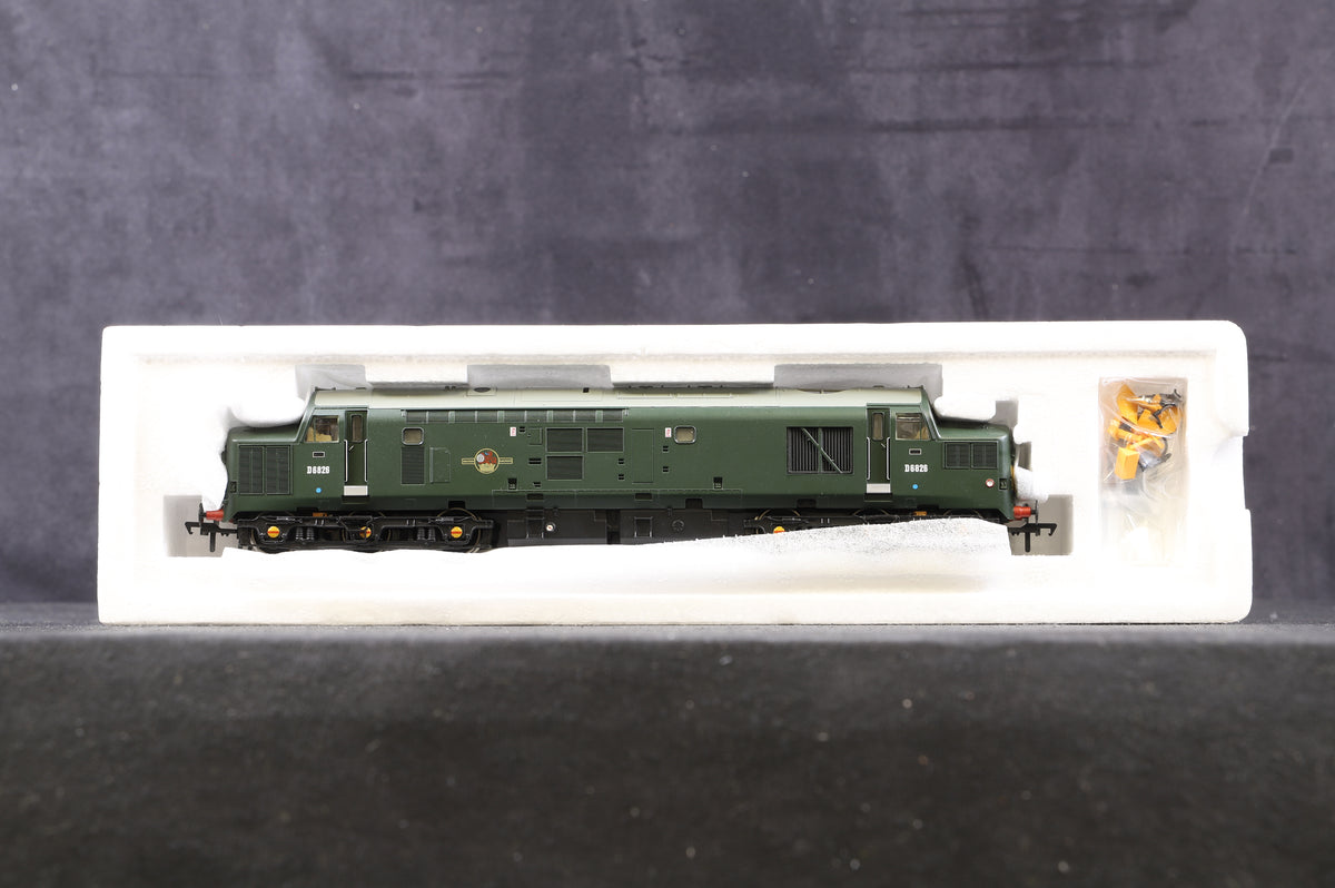 Bachmann OO 32-778 Class 37/0 D6826 in BR Green with Centre Head Code