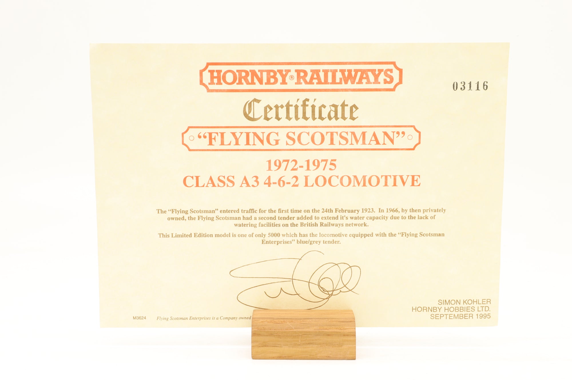 Hornby OO R089/098 Class A3 'Flying Scotsman' w/ Additional Tender & 2x Mk2As