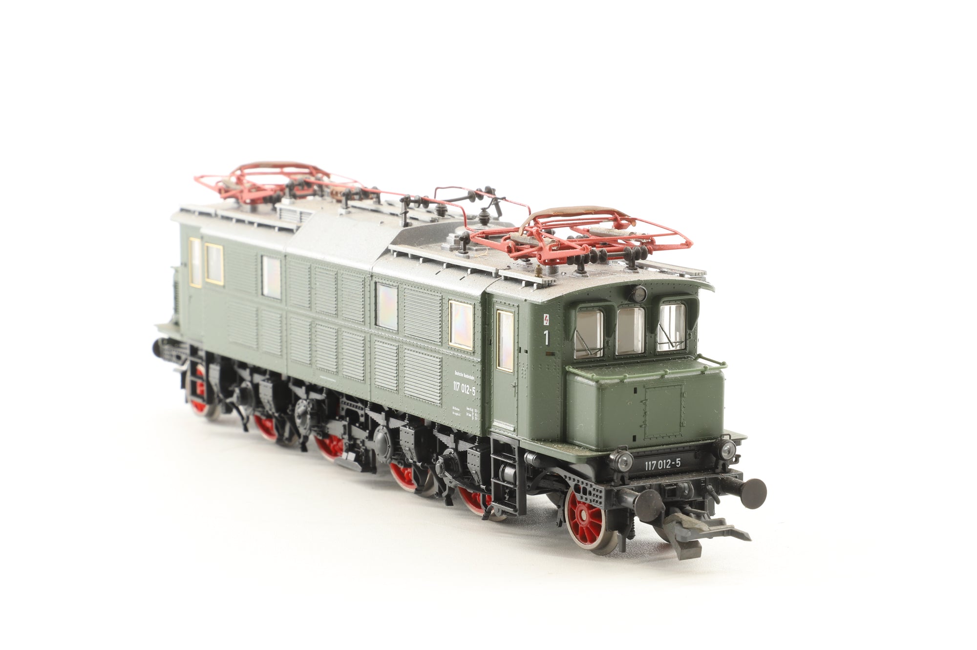 Roco HO BR117 Electric Locomotive 117012-5 in DB Green