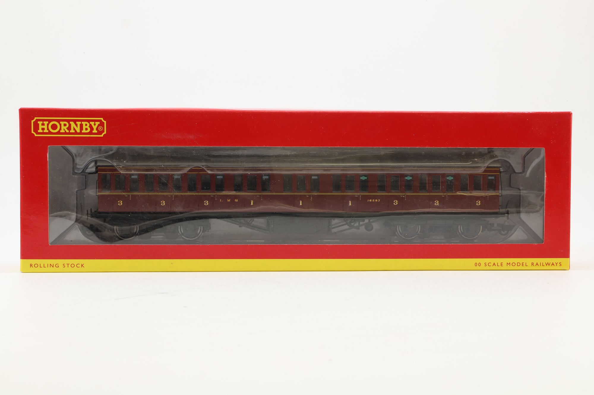 Hornby OO Rake of 5 Stanier Coachers in LMS Maroon