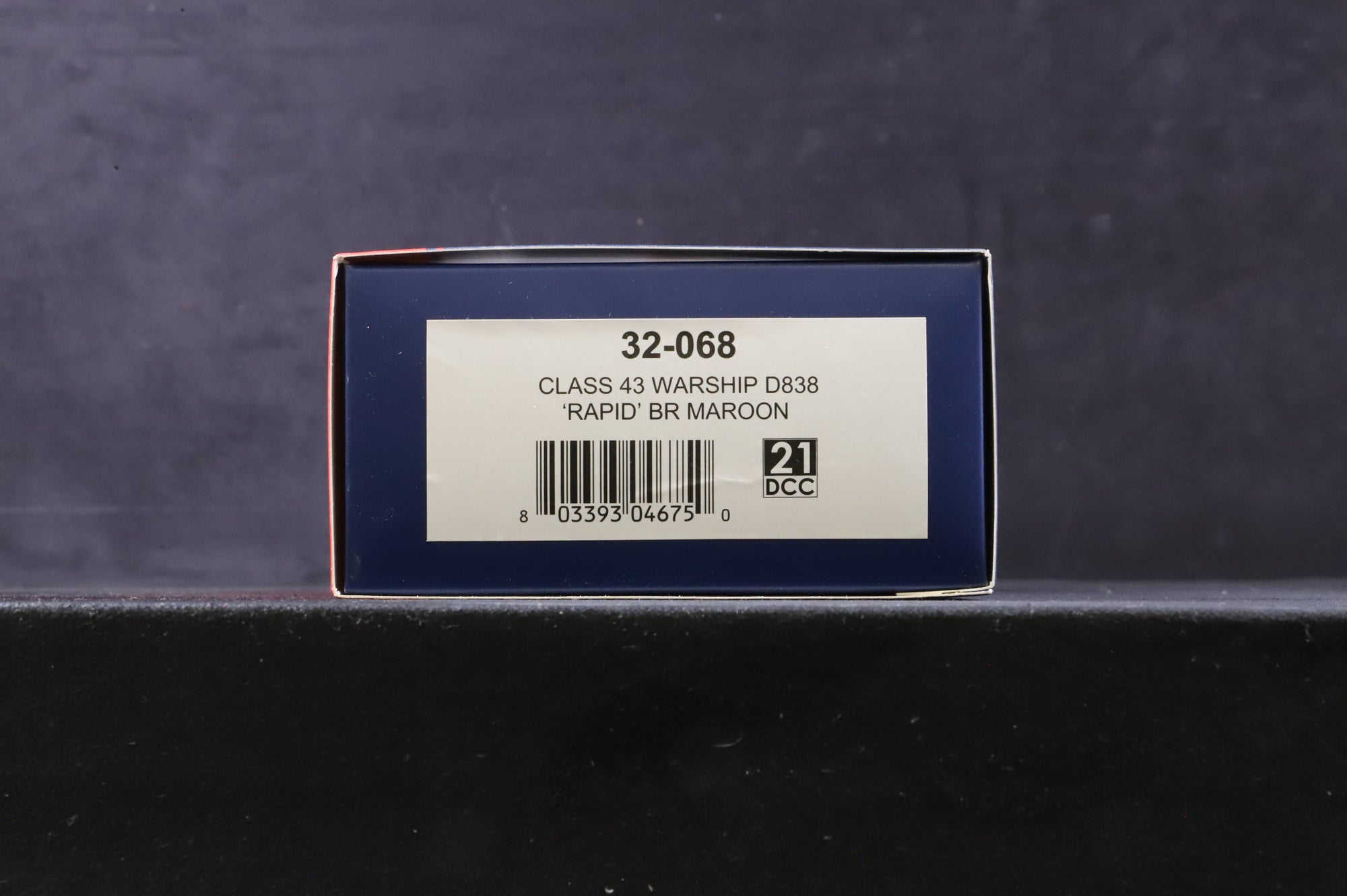 Bachmann OO 32-068 Class 43 Warship D838 'Rapid' BR Maroon