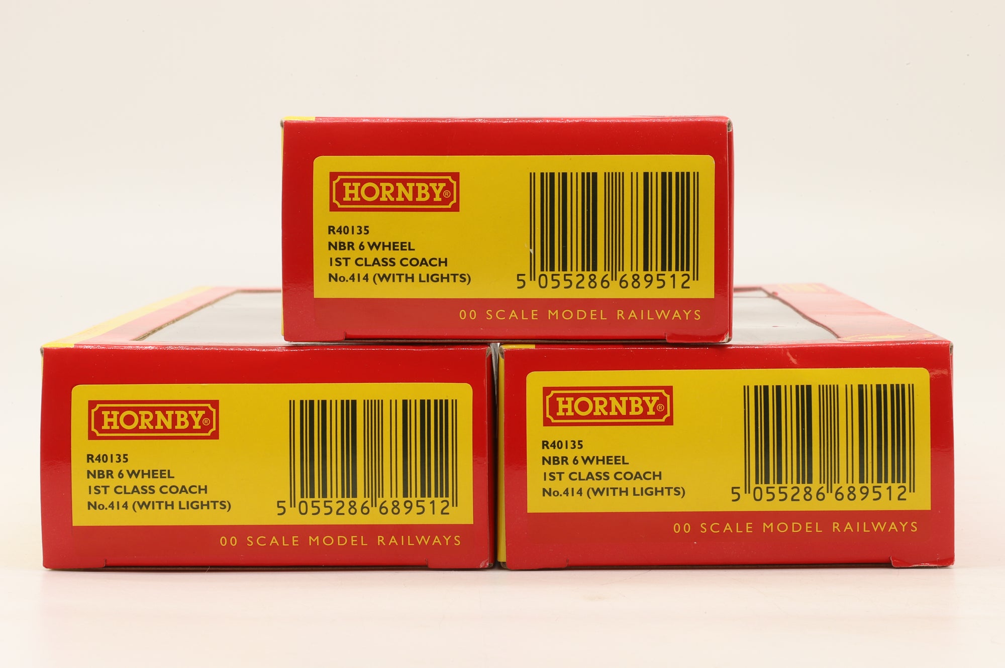 Hornby OO R40135 Rake Of 3 NBR 6 Wheel Coaches