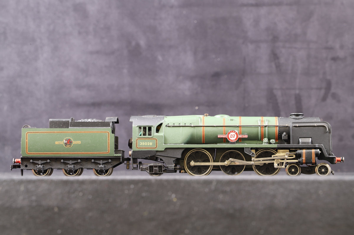 Wrenn OO W2238 Rebuilt Merchant Navy &#39;Clan Line&#39; &#39;35028&#39; BR Lined Green L/C