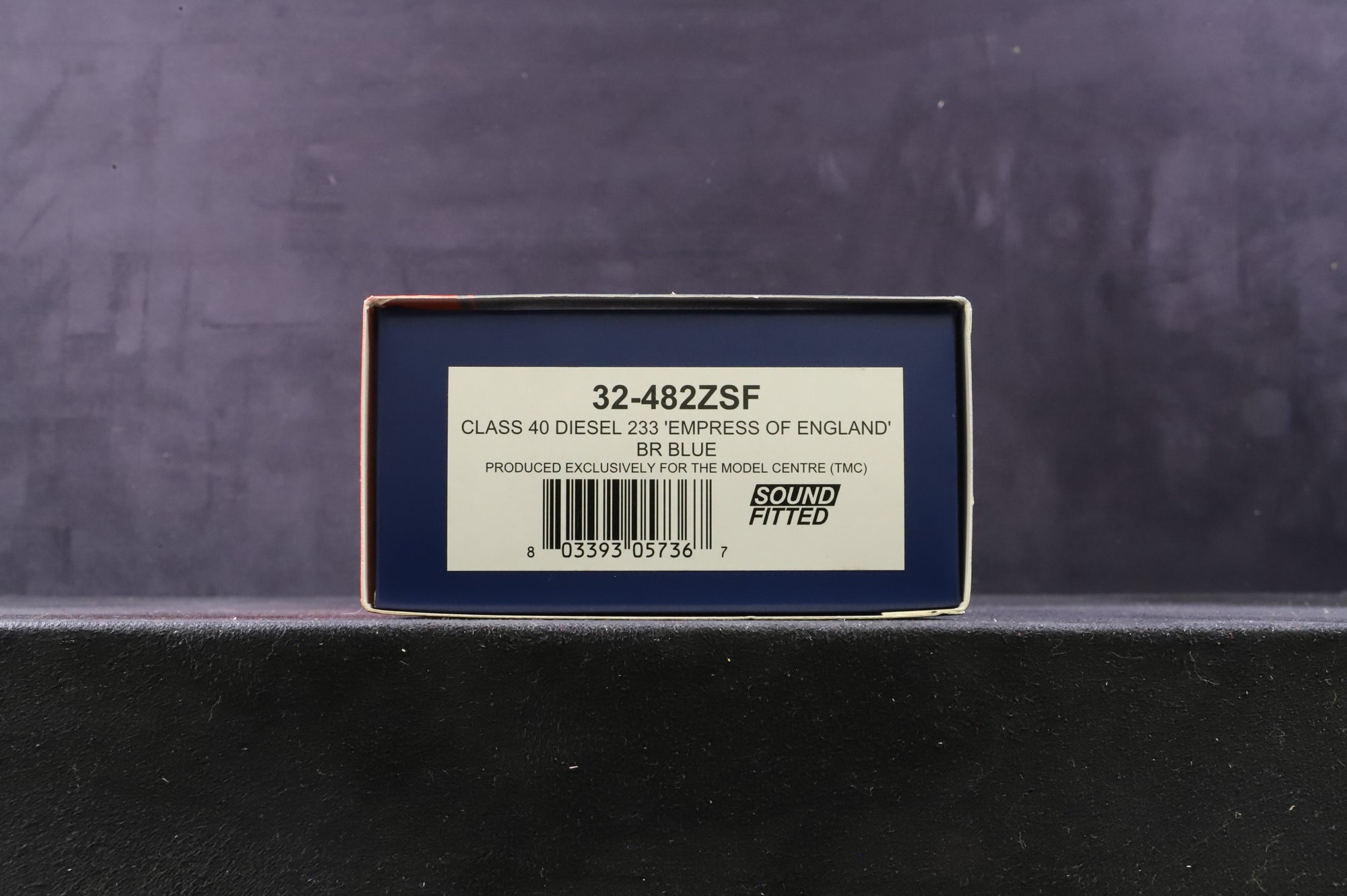 Bachmann OO 32-482ZSF Class 40033 'Empress of England' in BR Blue - DCC Sound