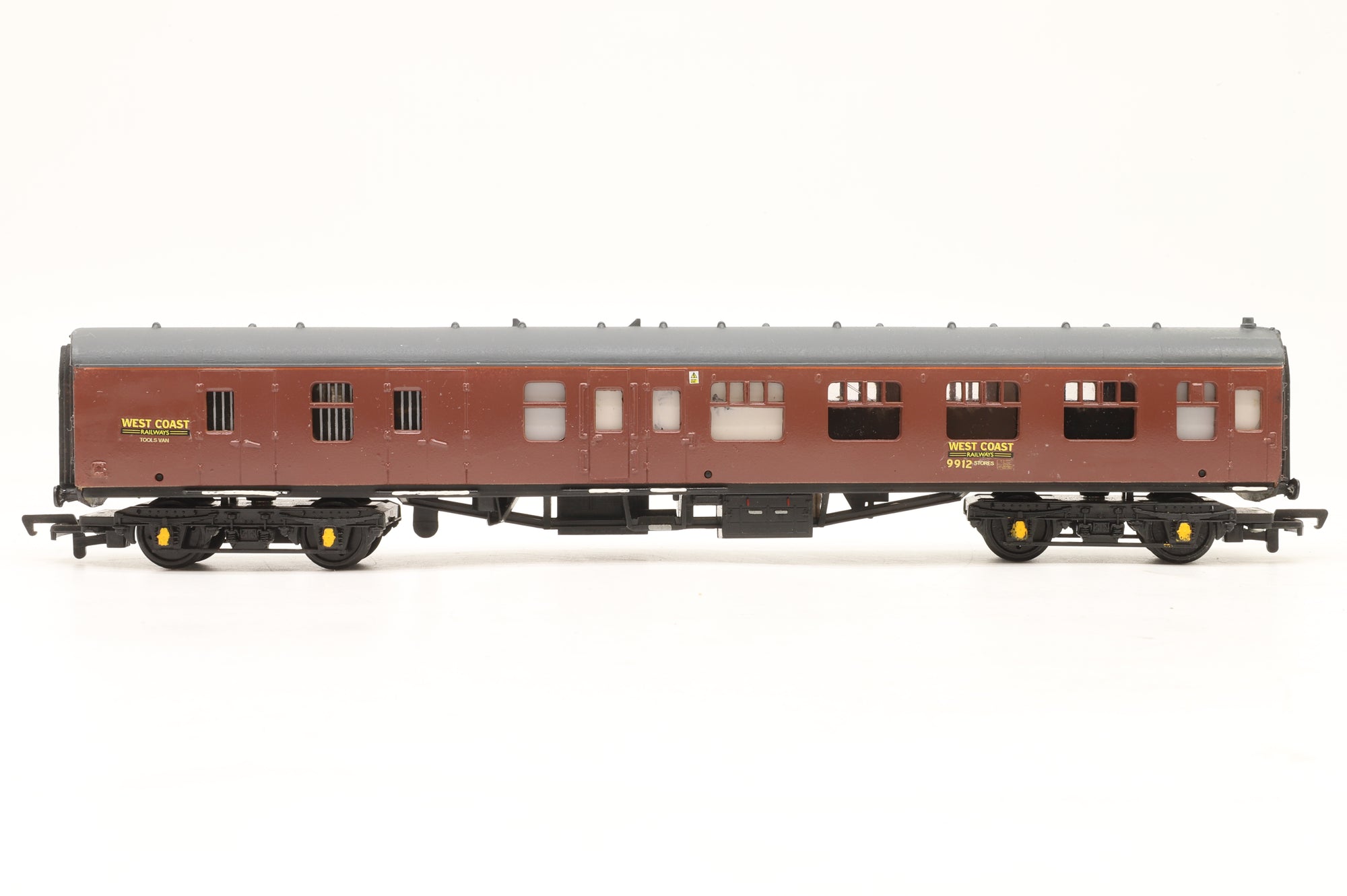 Custom OO Mk1 Ex-BSO Stores/Tools Van in West Coast Livery