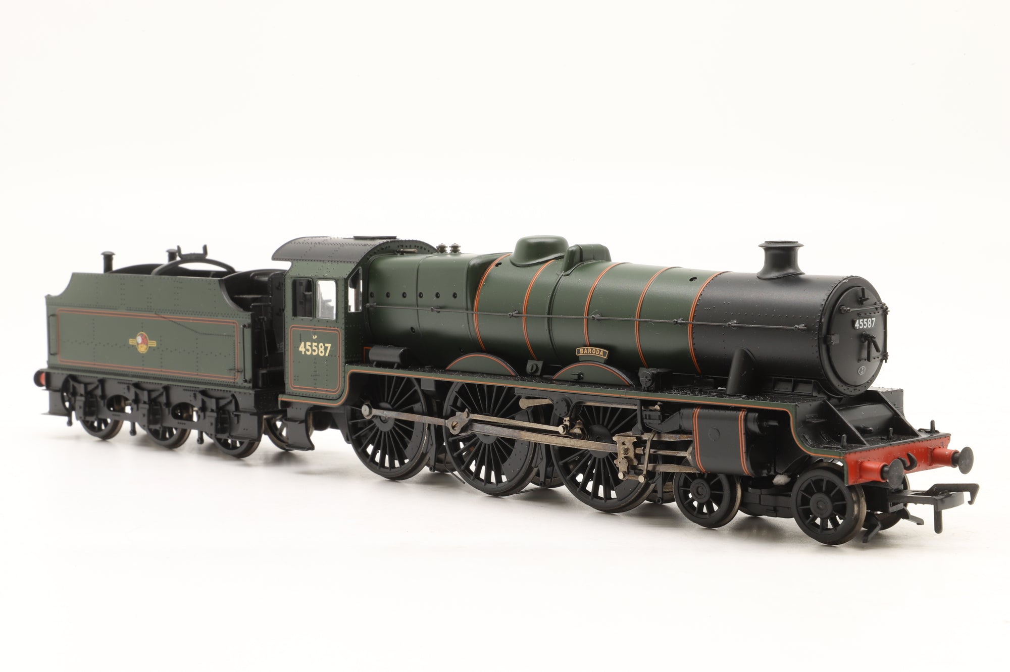 Bachmann OO 31-186 Jubilee Class 45587 'Baroda' in Lined BR Green L/C