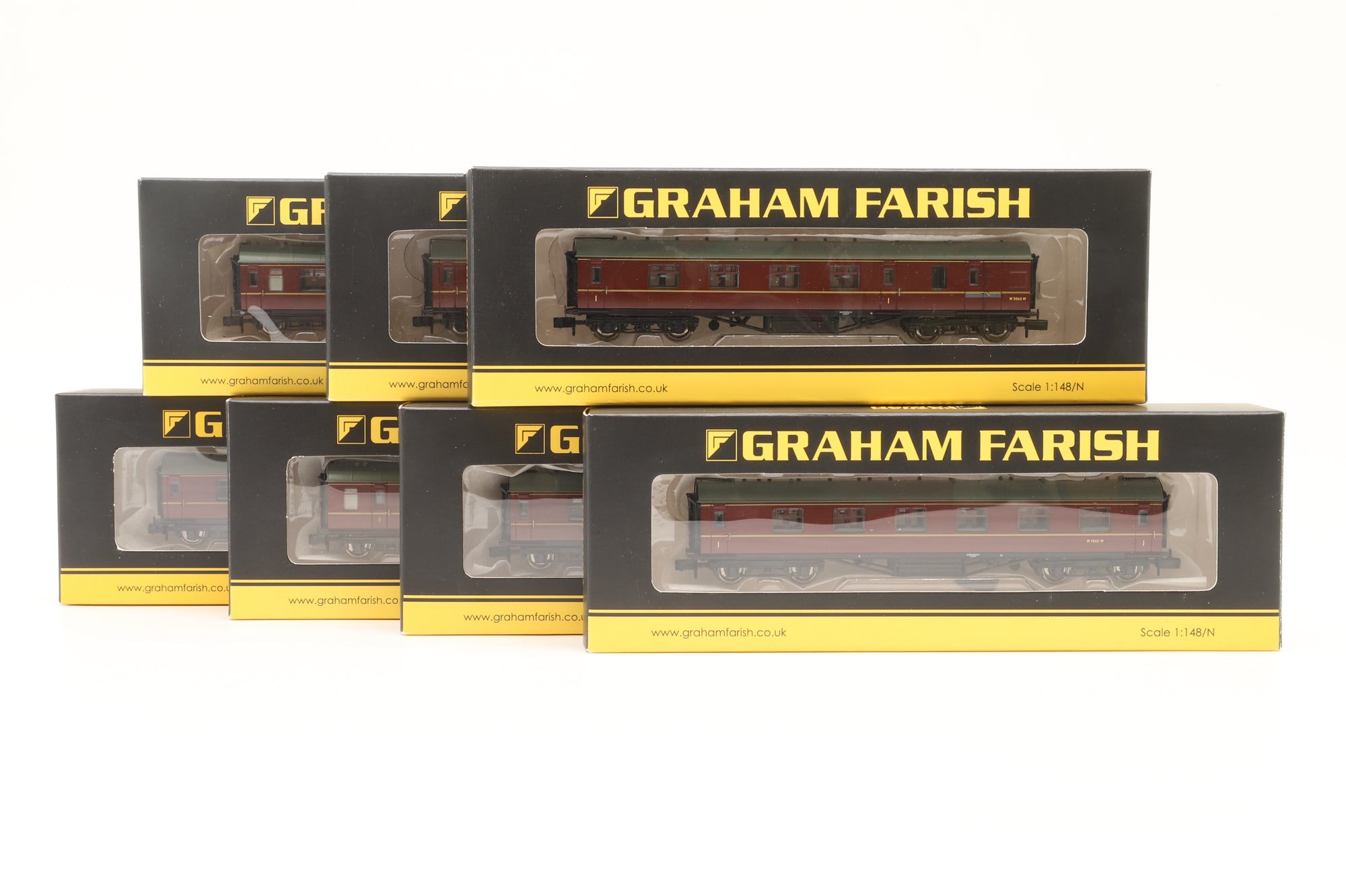 Graham Farish N Rake of 7 Stanier BR Maroon Coaches