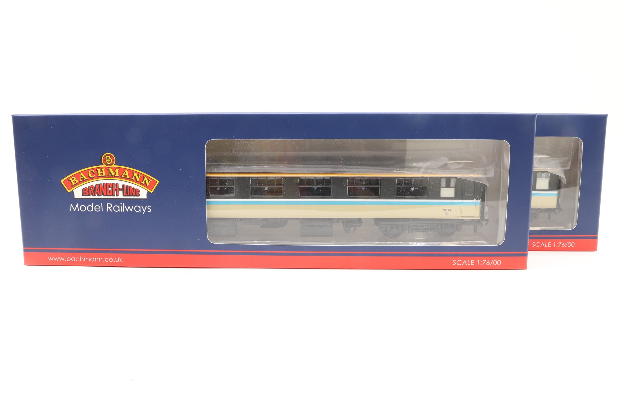 Bachmann OO 39-353/4 2x Mk2s TSO/FK in BR Scotrail Livery
