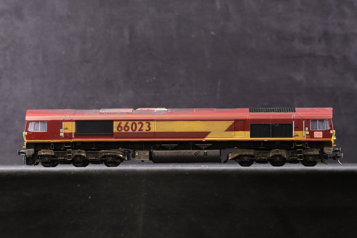 Bachmann OO 32-725DS Class 66 &#39;66023&#39; EWS Renumbered, DCC Sound