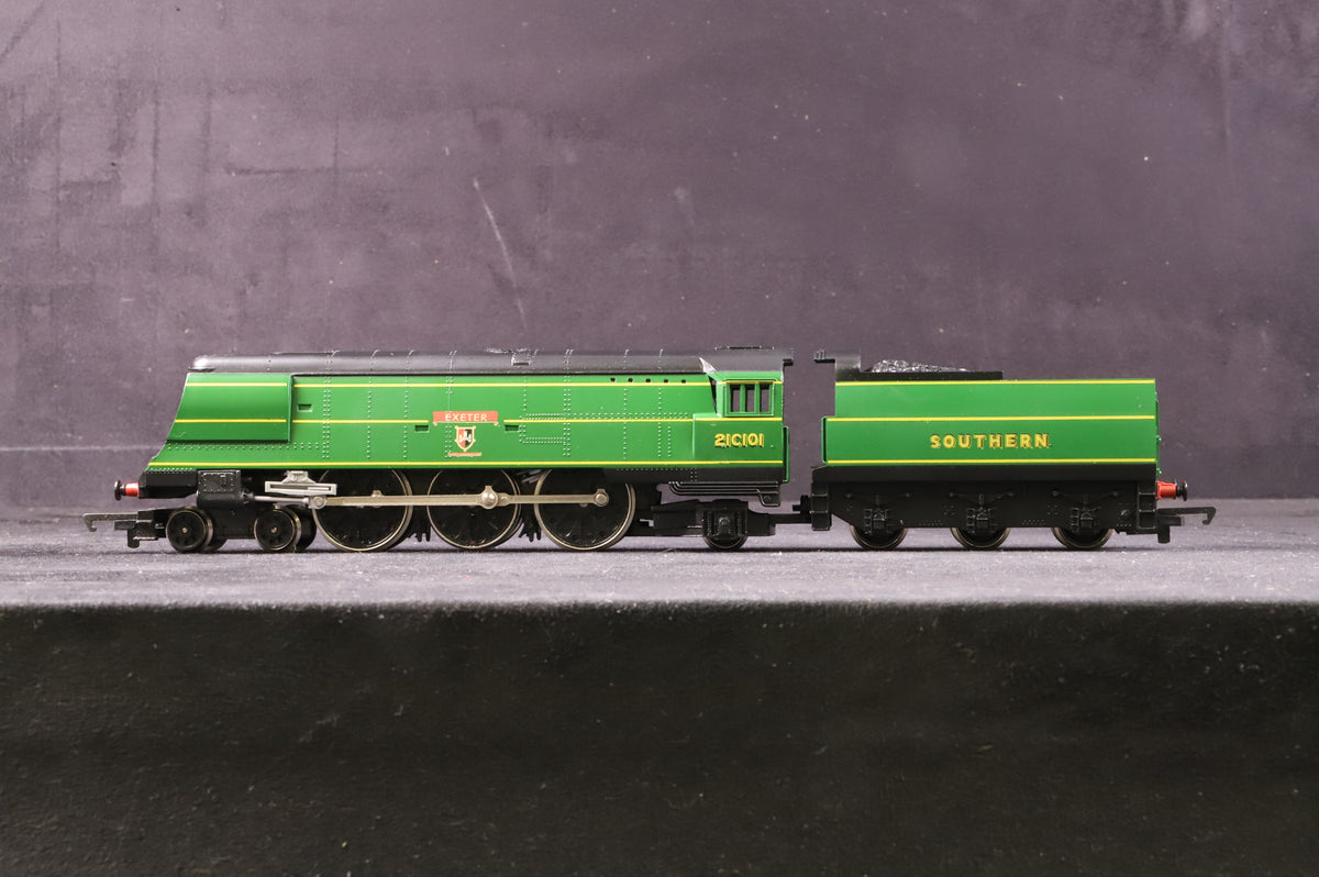Hornby OO R320 West Country Class 21C101 &#39;Exeter&#39; in SR Green w/ Sunshine Lettering