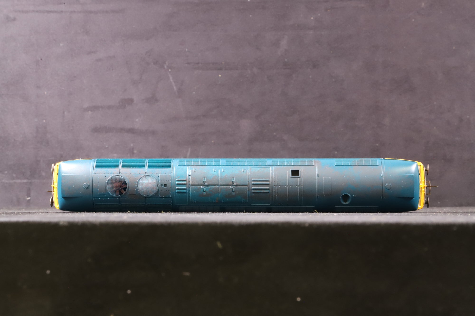 Bachmann OO Class 47 Unnumbered in BR Blue - Weathered