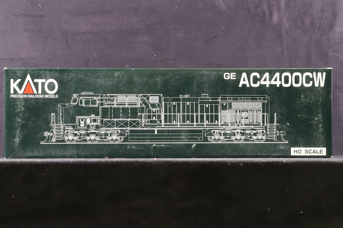 Kato HO 37-6436 GE AC4400CW 5767 in Union Pacific Livery
